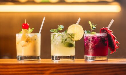 18 Hidden Cocktail Bars & Speakeasies Most Tourists Never Find (Paris 2026)